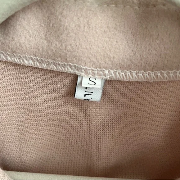 Light pink button up - Picture 6 of 6